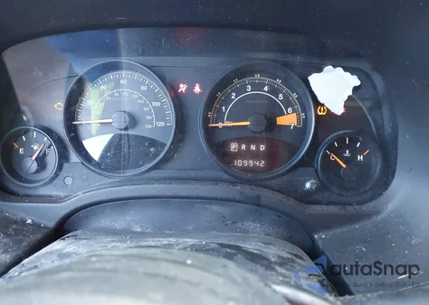 2016 Jeep Compass Sport z USA, uszkodzony, nr VIN 1C4NJDBB4GD780354